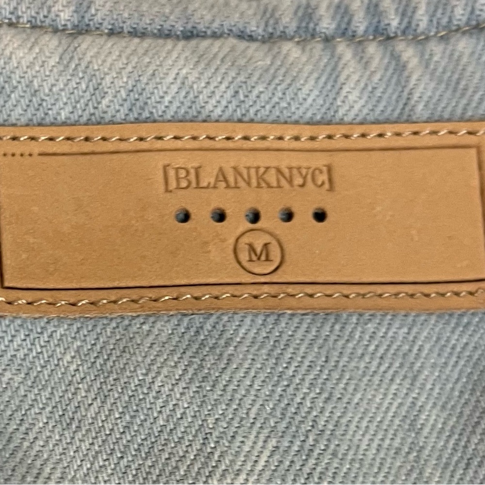 BLANK NYC WOMEN’S Unique Floral  Embroidered Jean Long Sleeve Jacket 
    SIZE M - Picture 12 of 16